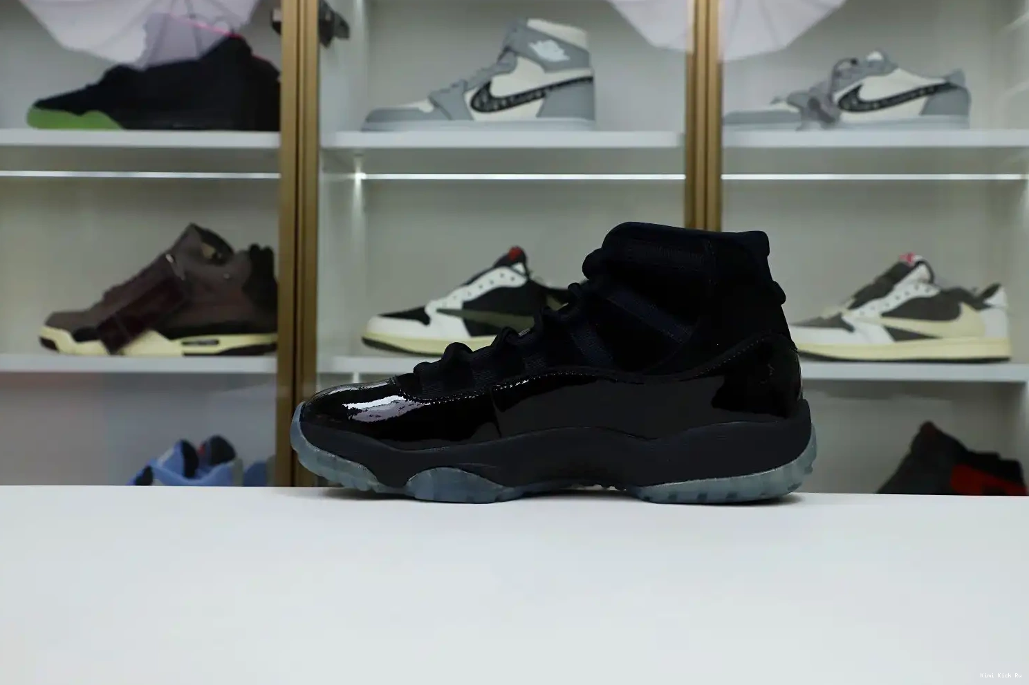 JORDAN RETRO GOWN' Kimikick AND AIR 'CAP 11 0524